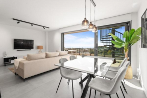 Discover Luxury Living in Estepona's Oasis-RDR467 Estepona